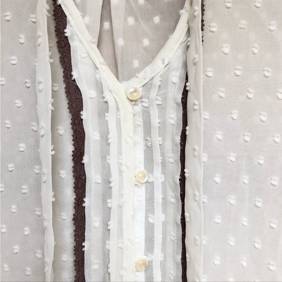Matilda Jane Sheer Button Down Swiss Cotton Long Sleeve blouse w/keyhole & tie - Picture 3 of 11